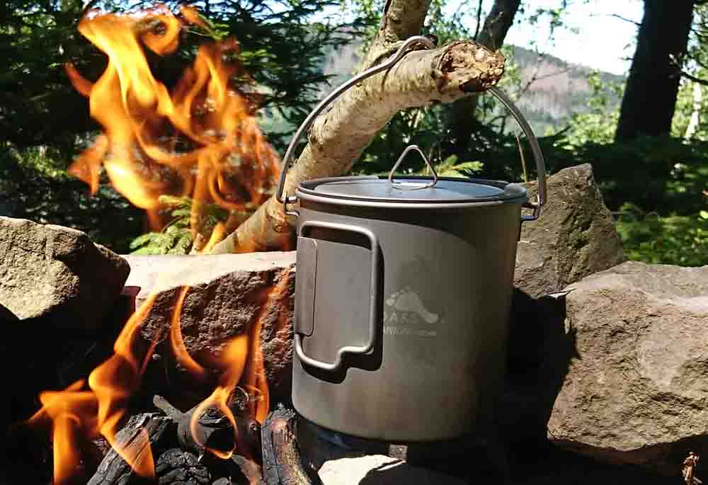 Best Titanium Camping Cookware: Is the Weight Savings Worth the Cost? TOAKS Titanium 750ml Pot
