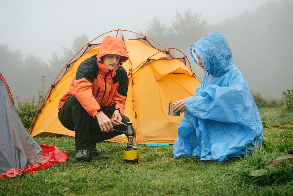 Camping for Beginners: 10 Common Mistakes to Avoid on Your First Night camping in the rain