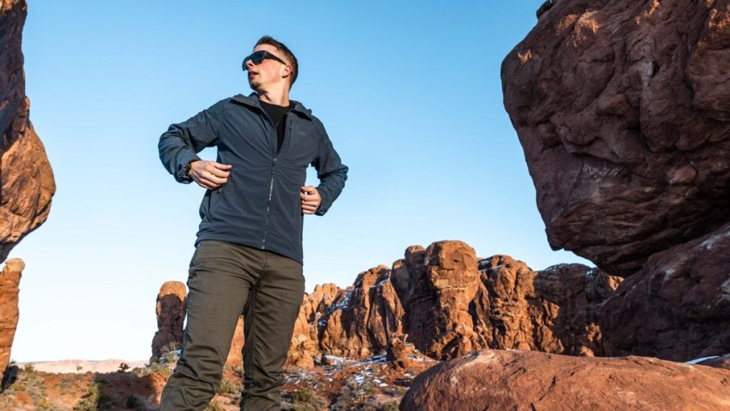 Best Softshell Jackets for Hiking: The Ultimate Balance of Breathability and Protection Outdoor Research Ferrosi Hoody