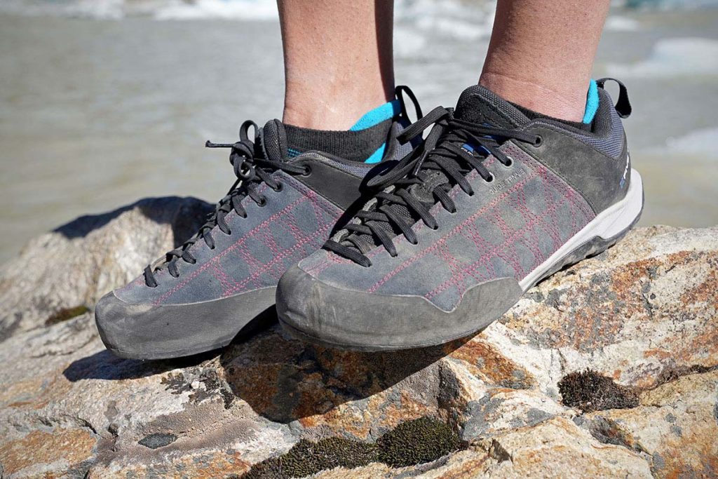Best Hiking Boots for Rocky Terrain: Grip, Stability, and Protection Five Ten Guide Tennie