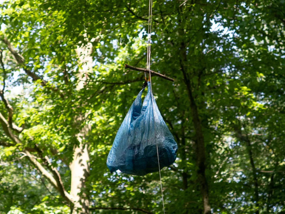 Bear Bags and the "Hanging" Method