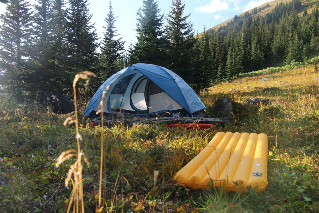 Best Inflatable Sleeping Pads 2026: Ultralight Comfort Guide Inflatable Sleeping Pads
